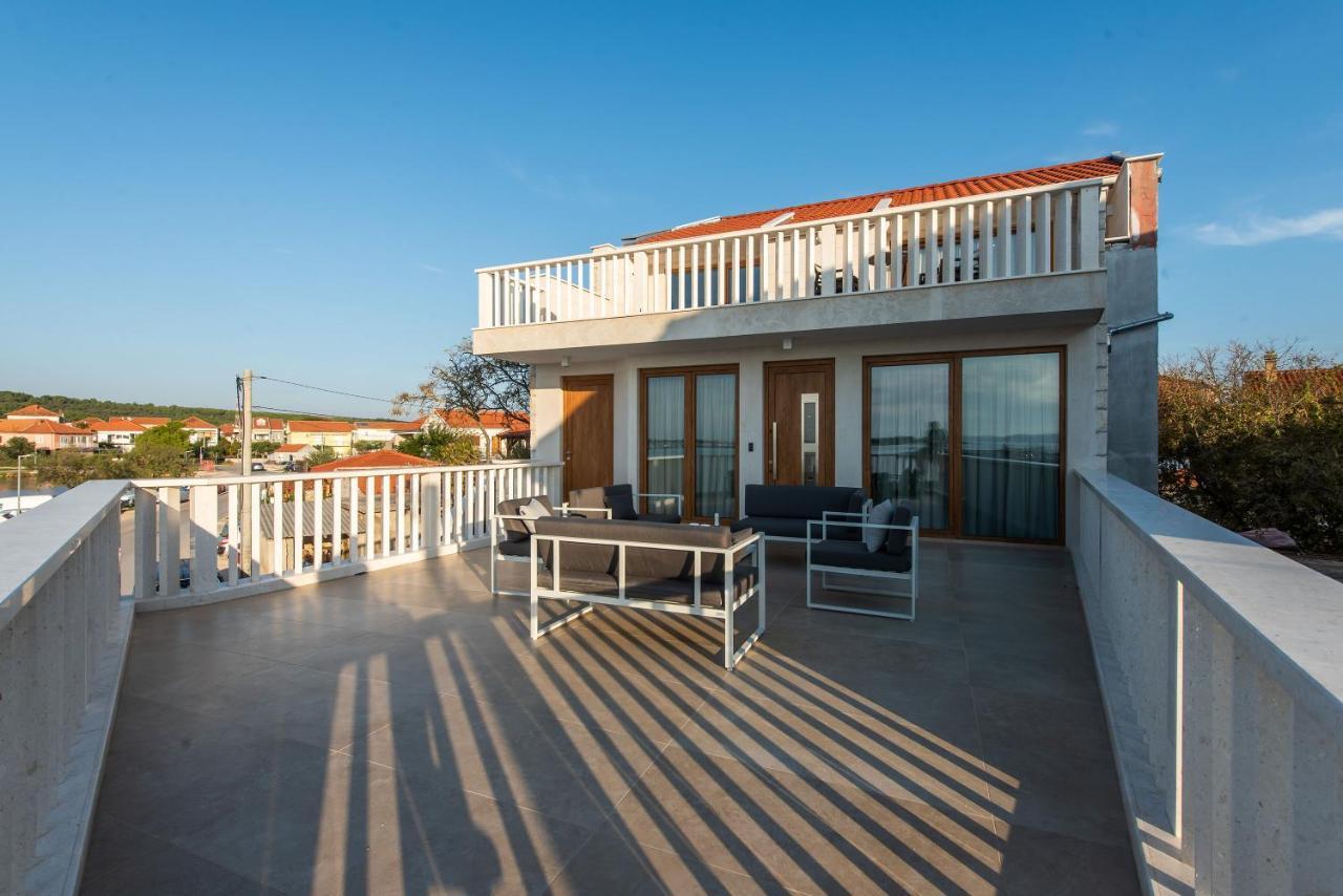 Suites Kod Guste Sukošan Extérieur photo